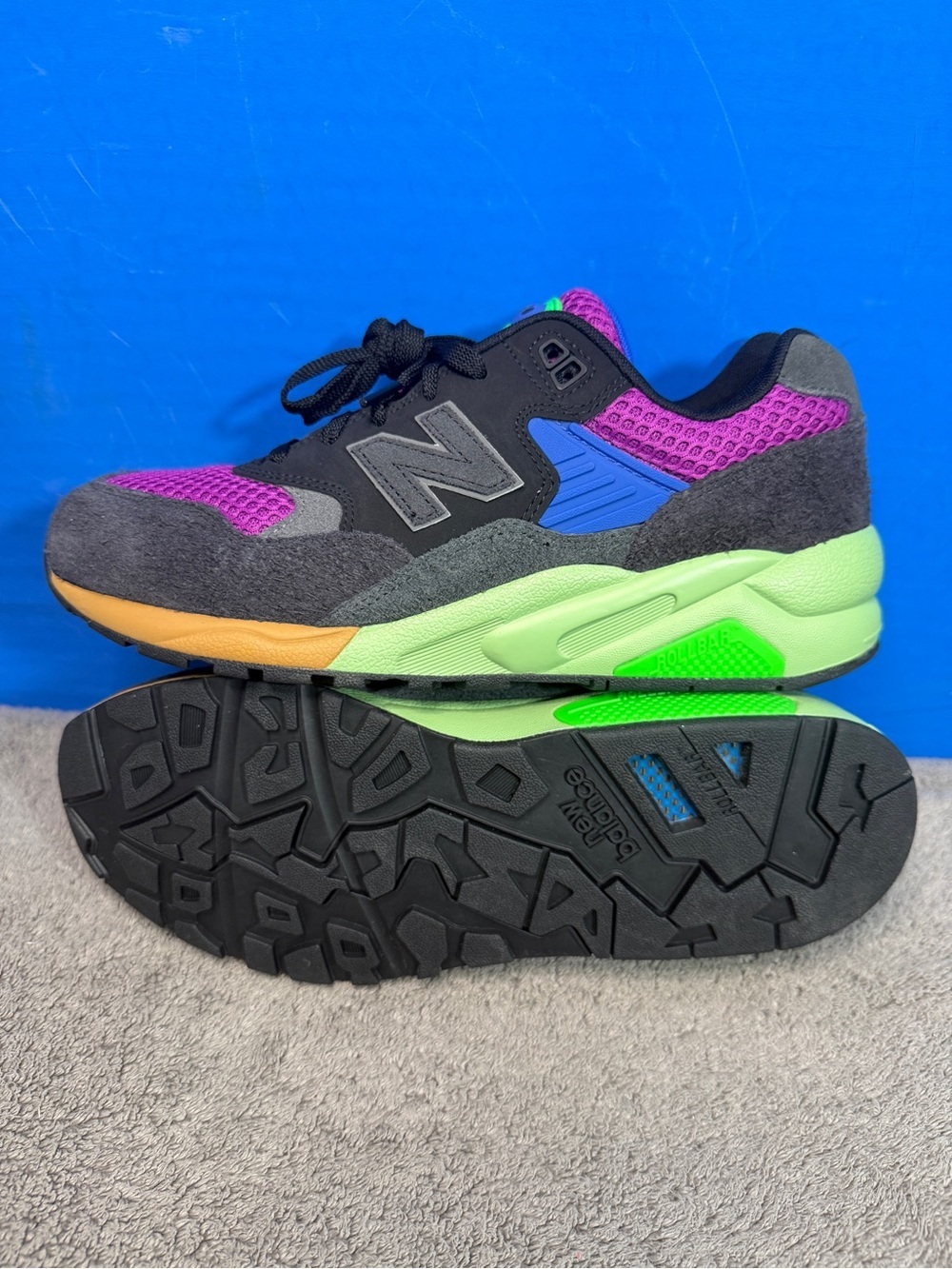 New balance 580 phantom
brand new